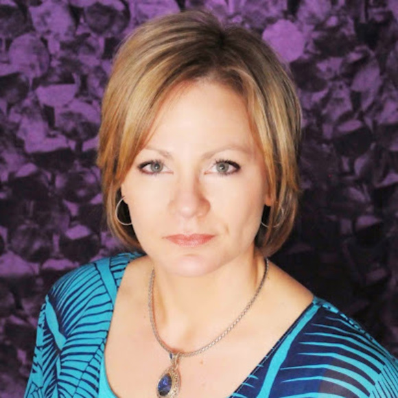 Meet your Posher, Trish - Picture 1 of 1